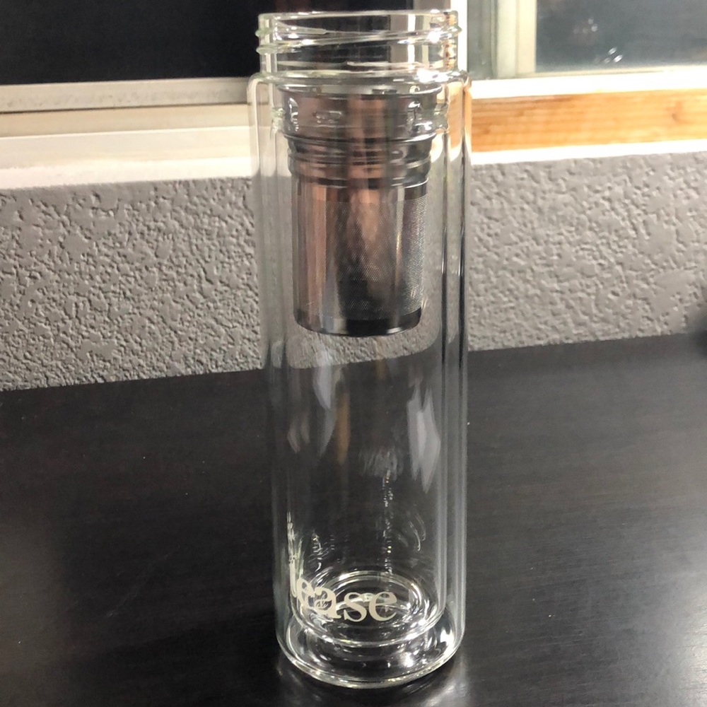 Tease tea and fruit tumbler